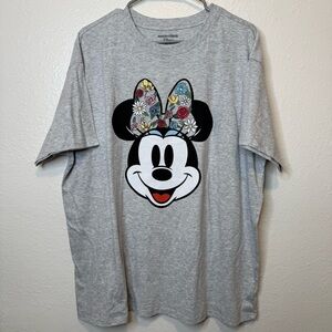 Disney by Freeze Minnie Mouse T-shirt with Embroidered Flowers on Bow Size 2X